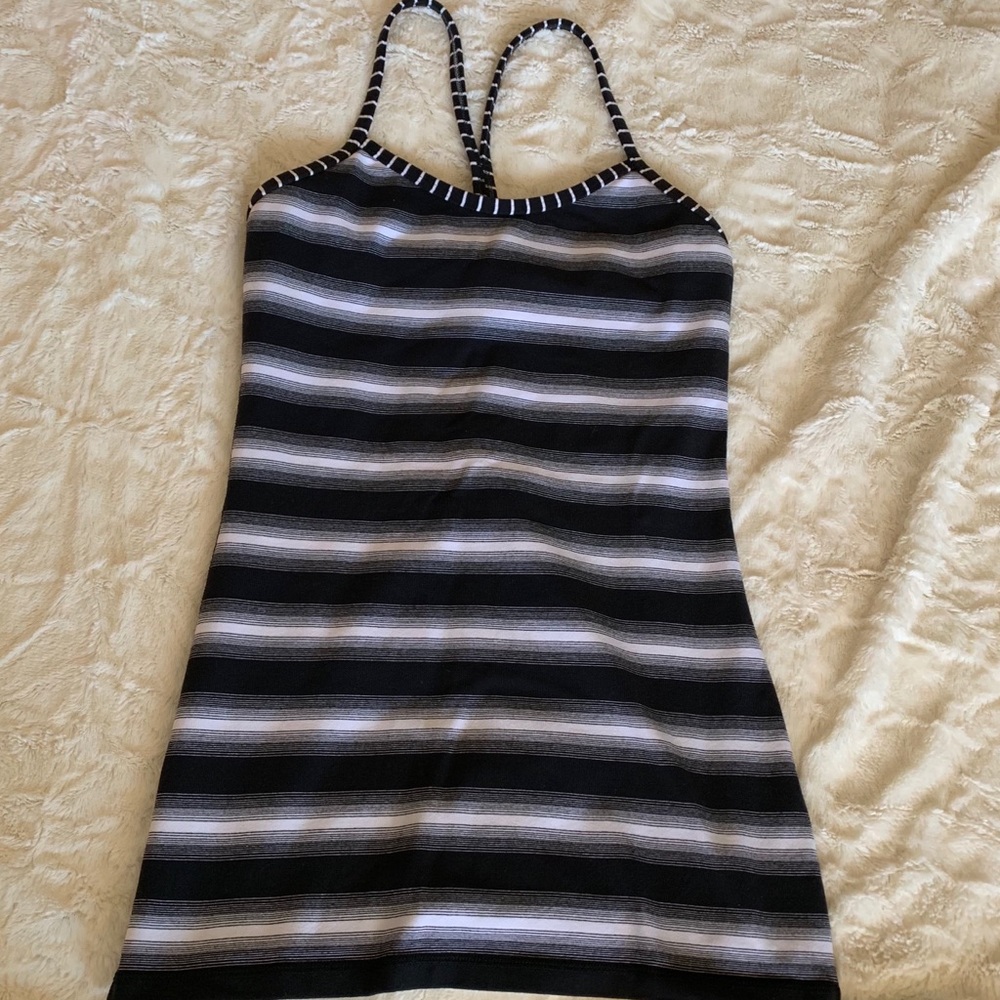 Lululemon Power Y tank